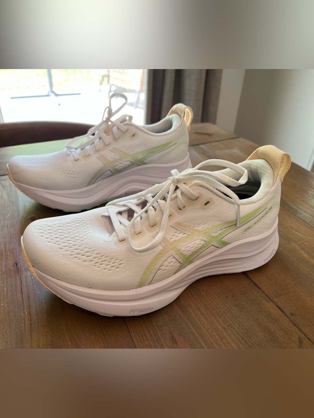 ASICS Gel-Kayano 32